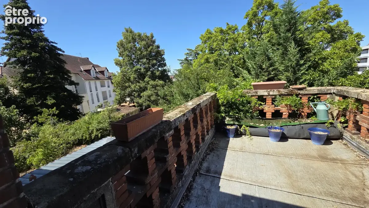 Maison de caractère    205 m2   5 chambres   Jardin arboré - photo 14