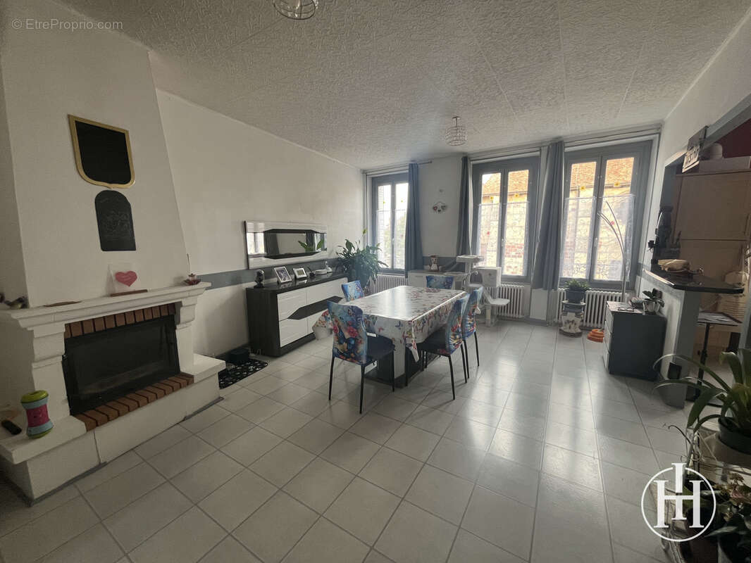 Appartement à VILLEFRANCHE-D'ALLIER