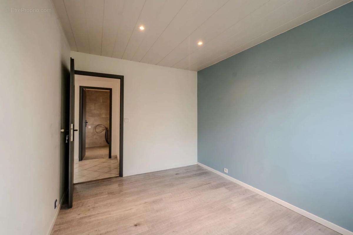 Appartement à DOUVAINE