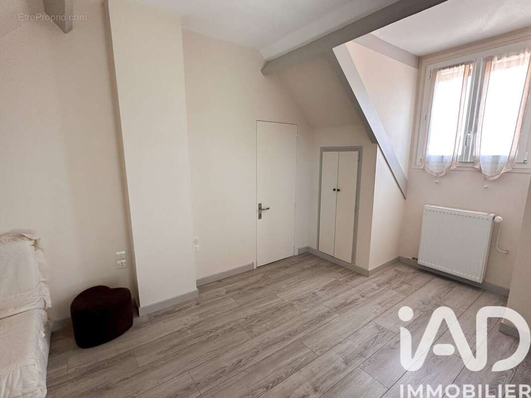 Maison 114 m² à Auvernaux  - photo 7