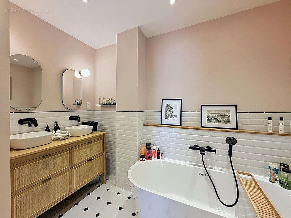 Appartement à LYON-6E