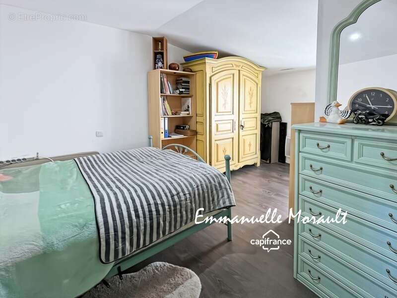 Appartement à BAGNOLS-EN-FORET