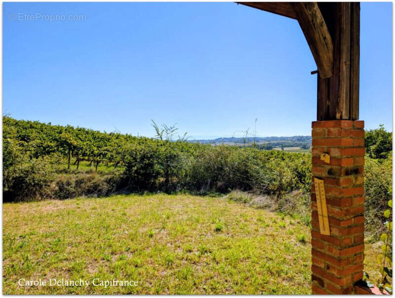 Maison à MAUMUSSON-LAGUIAN