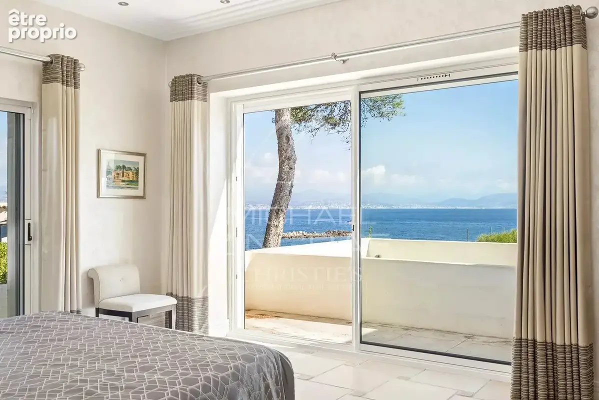 Cap d’Antibes – Villa d’exception avec vue panoramique mer et montagne - photo 16