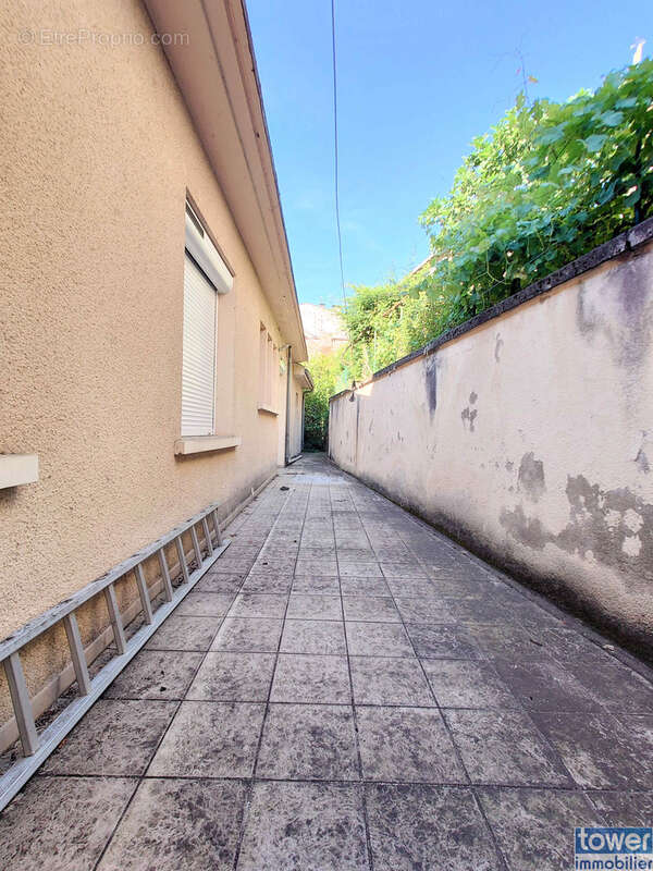 Maison à VILLEFRANCHE-DE-ROUERGUE