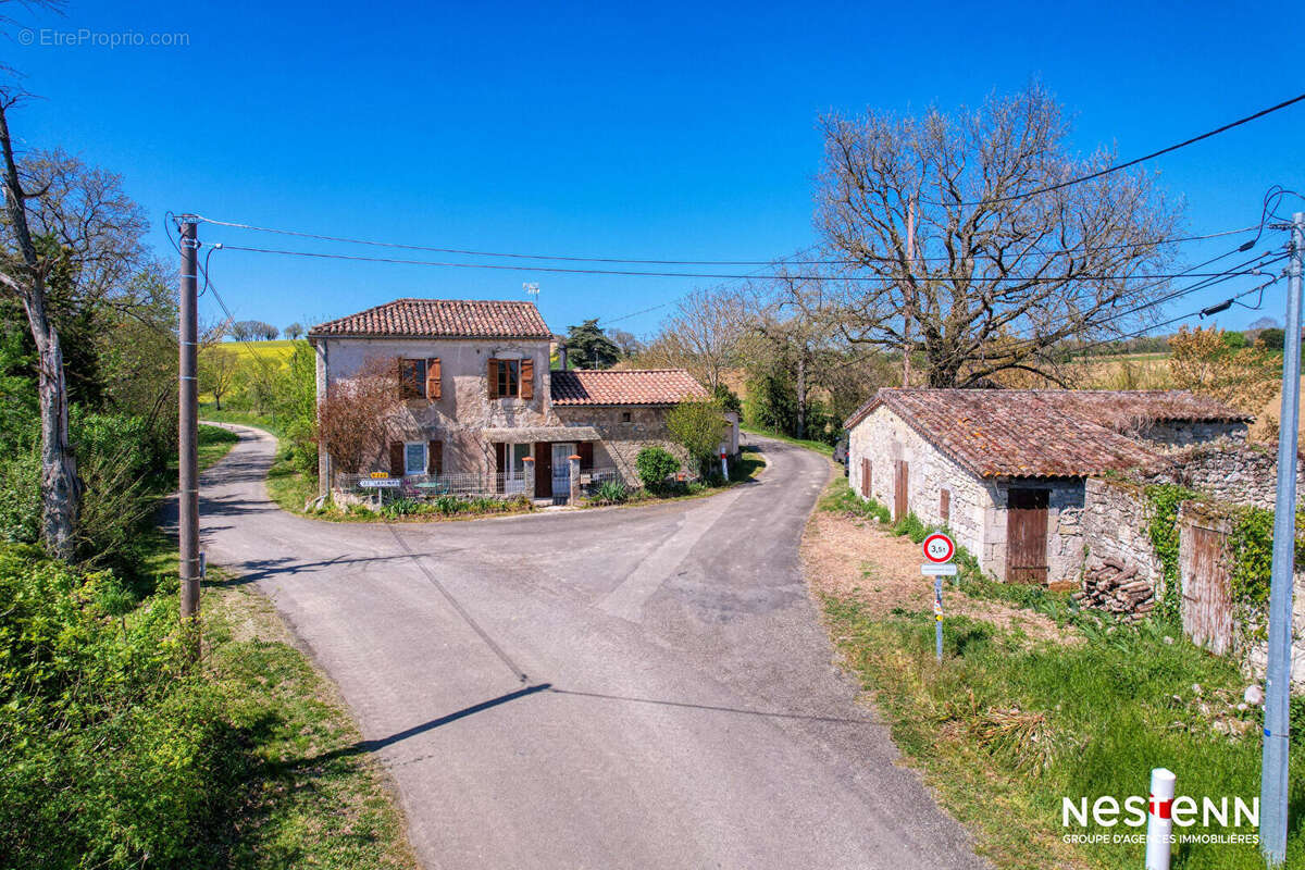 Maison à LARROQUE-ENGALIN
