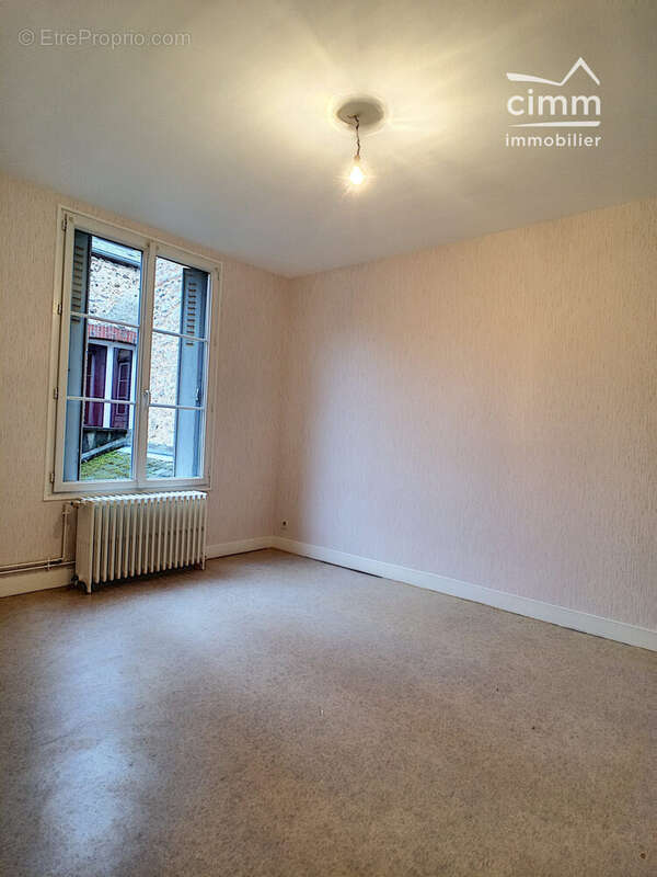 Appartement 65 m² à Chatillon-Coligny  - photo 3