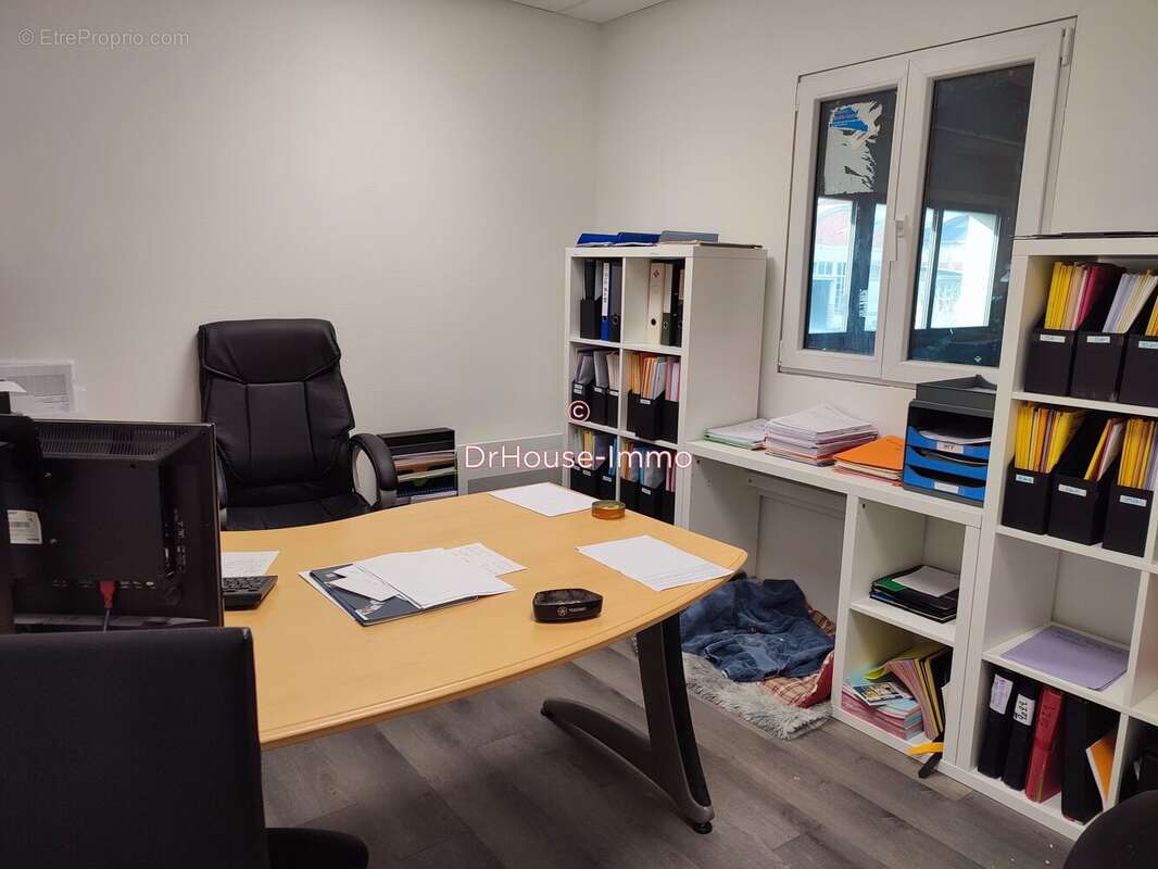 Commerce à BRETTEVILLE-SUR-ODON