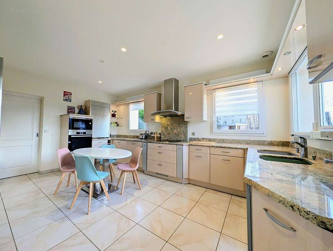 Maison à AIX-LES-BAINS