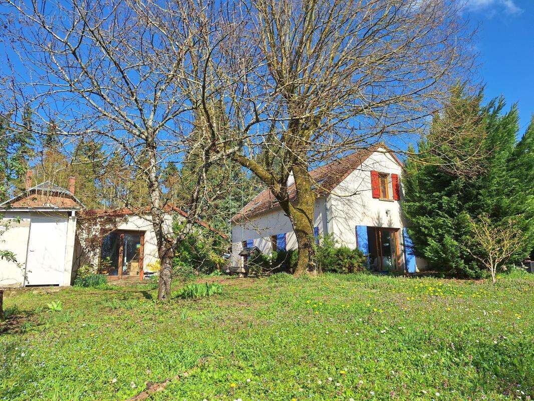 Maison à JALOGNES