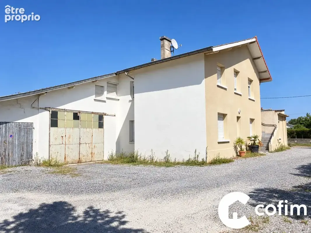 Appartement 500 m² à vendre à Tarbes (65000) - photo 2