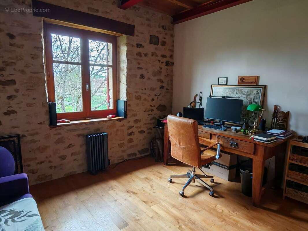 Bureau/ch1 - Maison à EXCIDEUIL