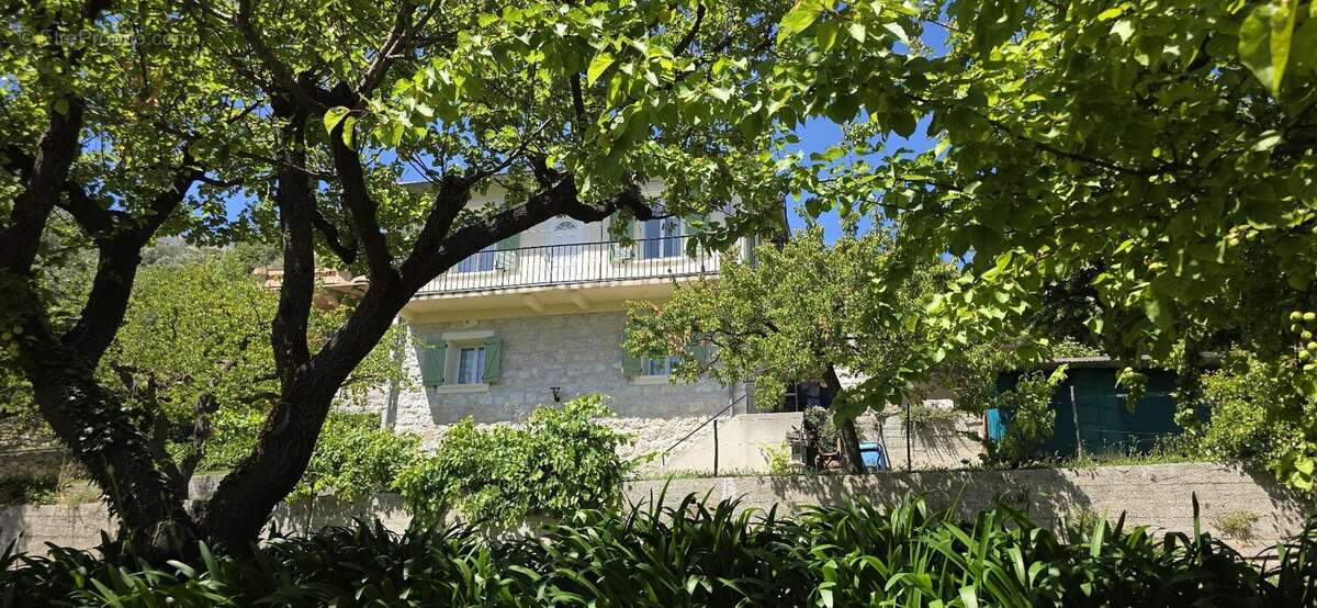 Maison à TOURRETTE-LEVENS