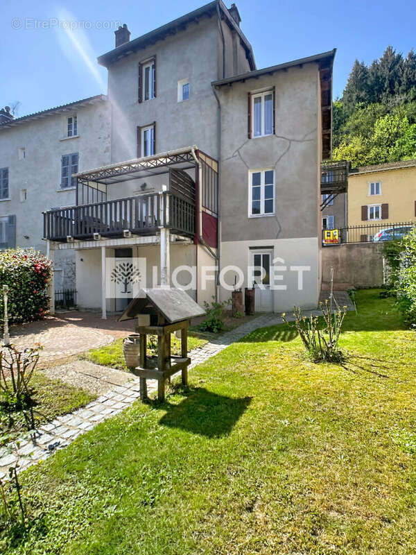 Maison à BEAUJEU