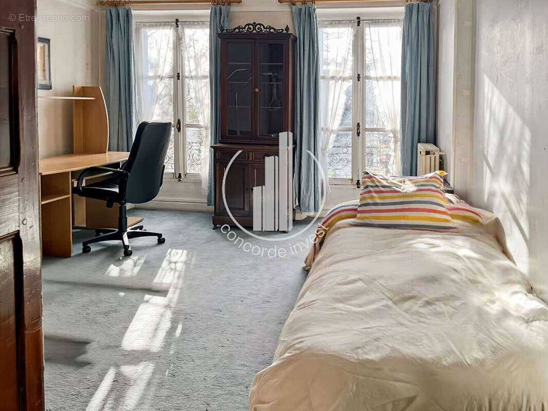 Maison à ASNIERES-SUR-SEINE