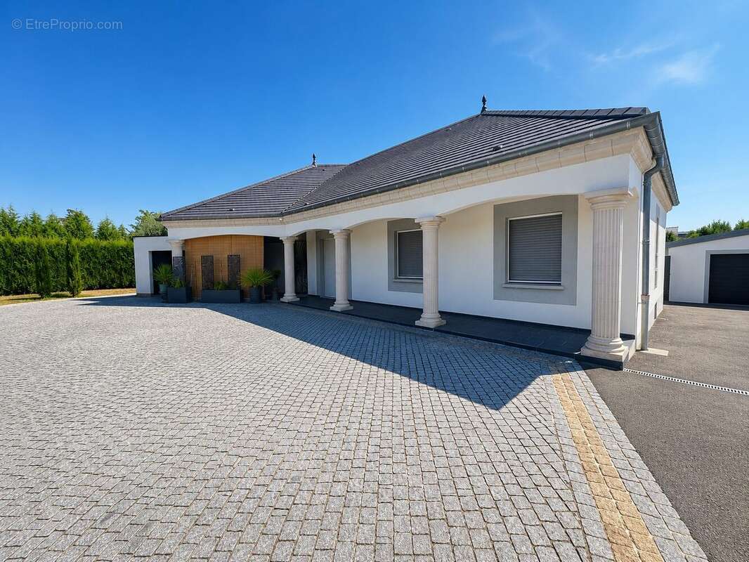Maison 160 m² à Montlucon  - photo 4