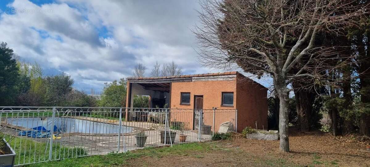 Caunes Minervois: Ensemble immobilier : 2 maisons avec grange et piscine dans le Minervois - photo 15