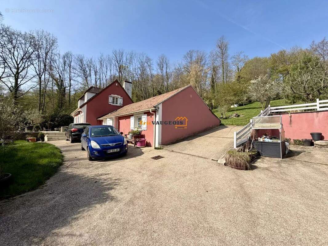 Maison à COULOMMIERS