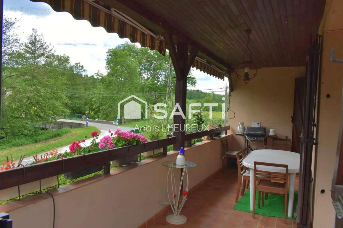 Photo 3 - Maison à SIGY-LE-CHATEL