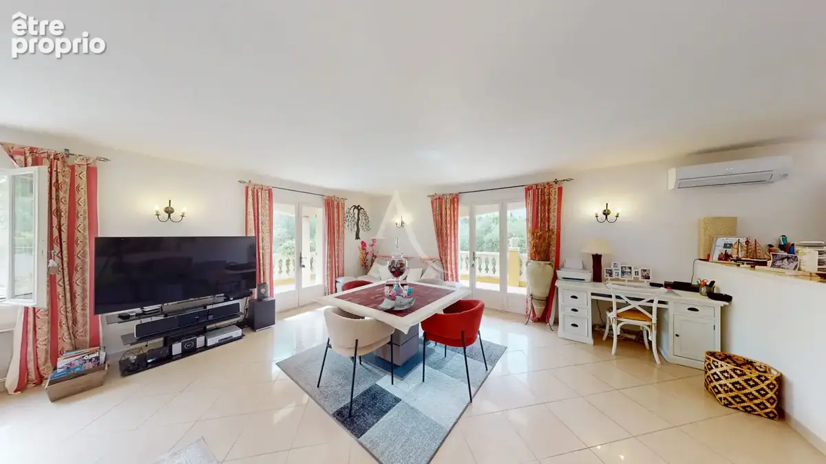 A VENDRE - Maison Poulx 5 pièce(s) - 151m² - photo 7
