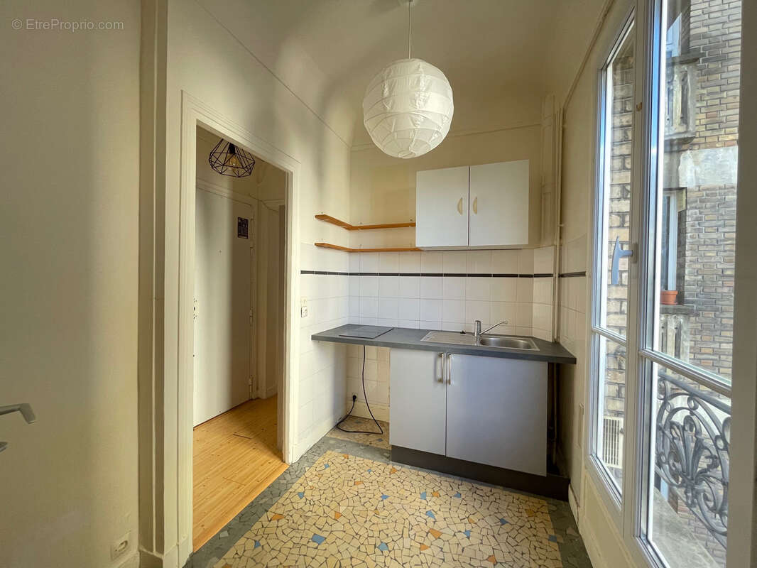 Appartement à PARIS-18E