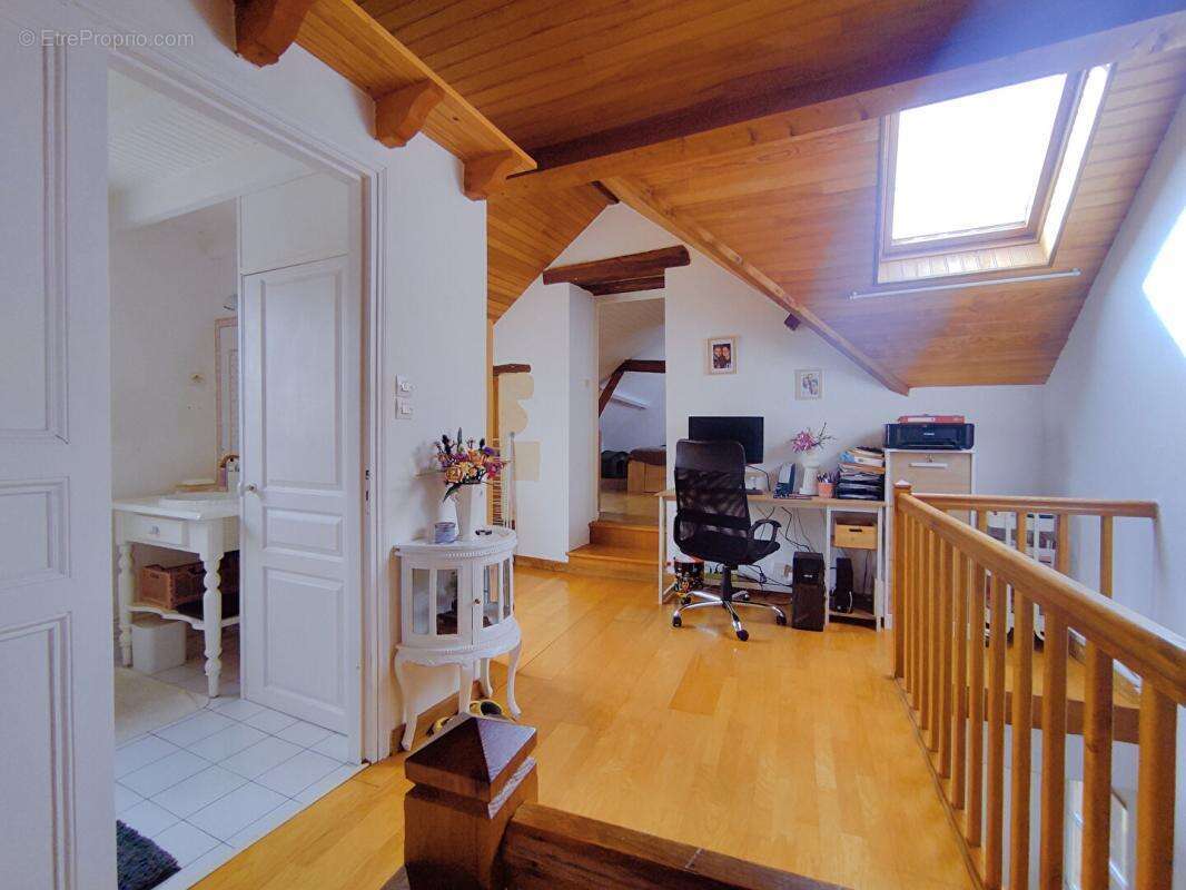 Maison de pays Coussay Les Bois 6 pièces 125 m2 - photo 10