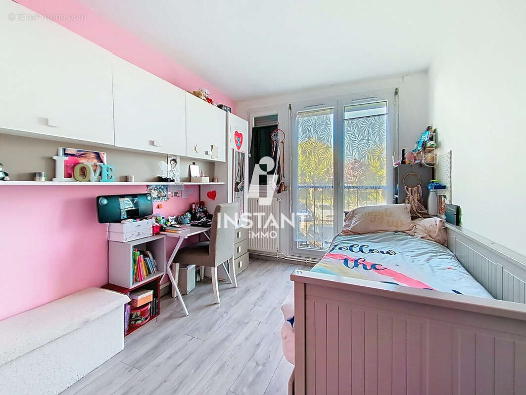 Appartement à VILLIERS-SUR-ORGE