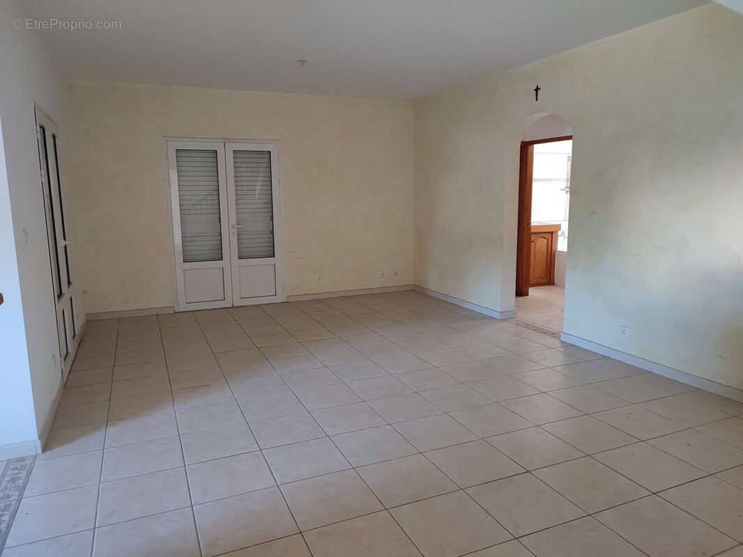 Maison 148 m² à Saint-Andre  - photo 3