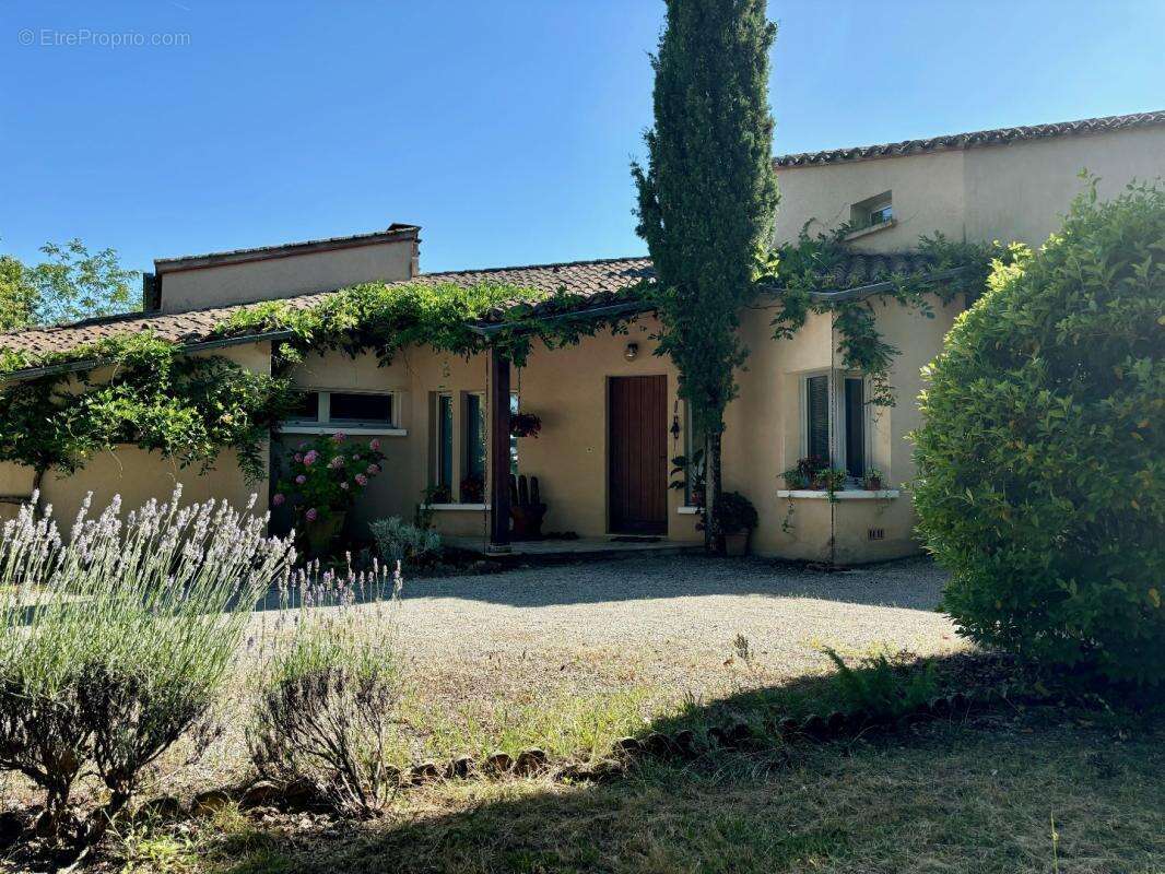 Maison à CAHORS