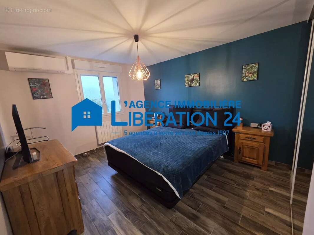 Maison à CHATEAUNEUF