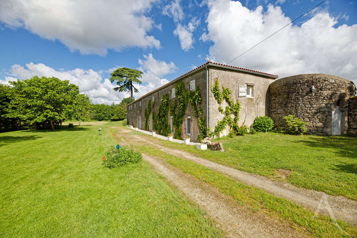 Longère à vendre Beaufou - photo 15
