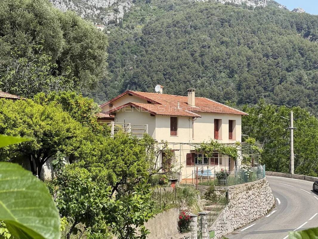 Maison à SAINTE-AGNES