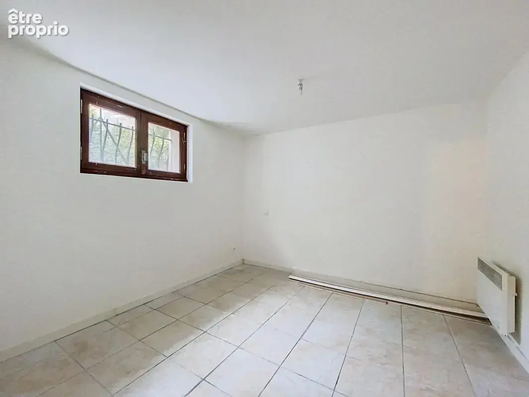 Maison - 3 Chambres  - Sous sol aménagé - Garage - Cave - Balcon - Jardin - Au calme - photo 28