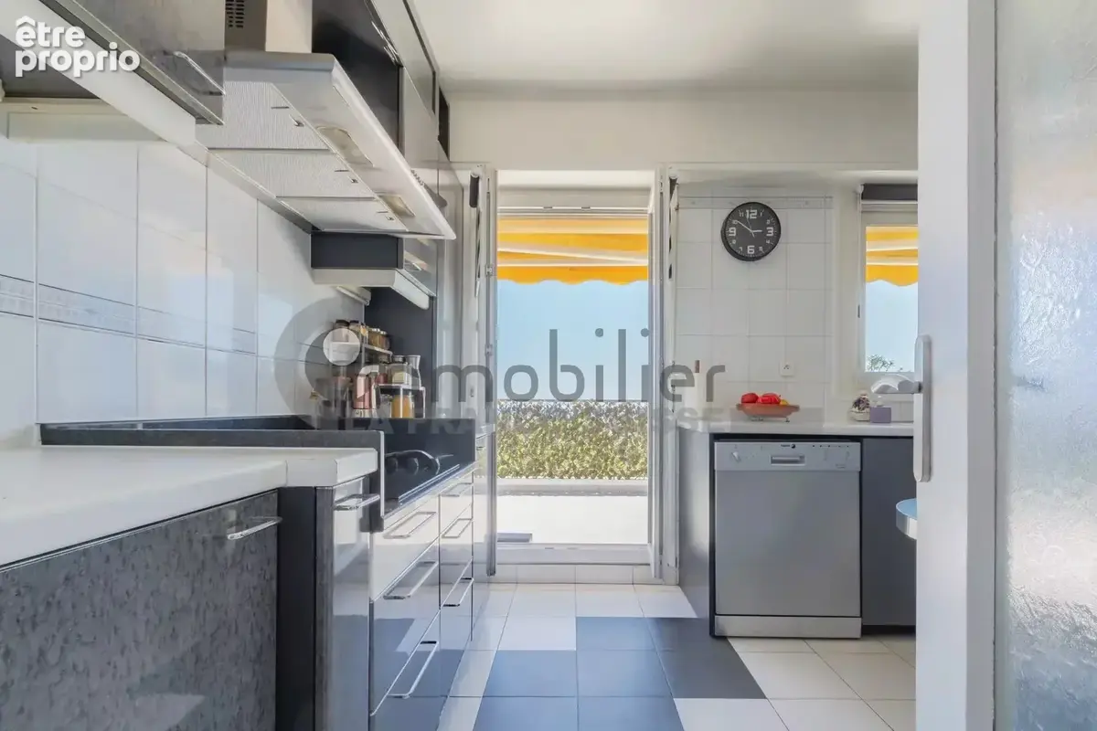 Dernier etage 4p terrasse 113m² cave garage - exclusivite - photo 10