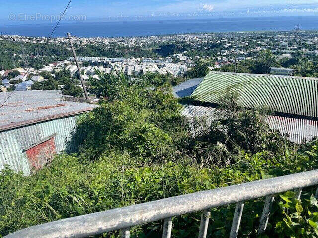 Photo 3 - Terrain à SAINT-DENIS