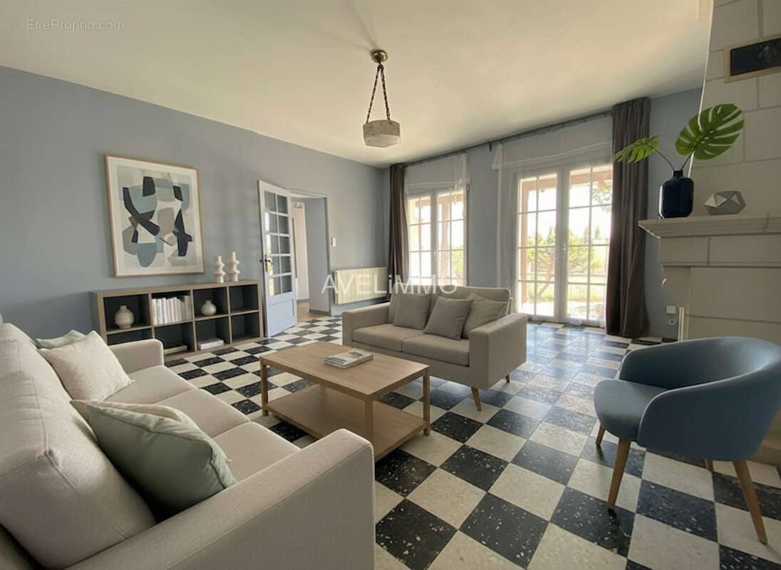 Maison à MONTRICHARD