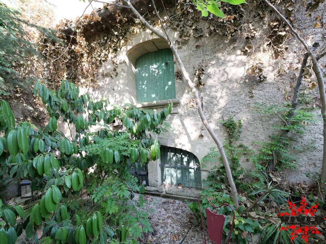 Remise agricole avec jardin au bord du canal du midi - photo 9