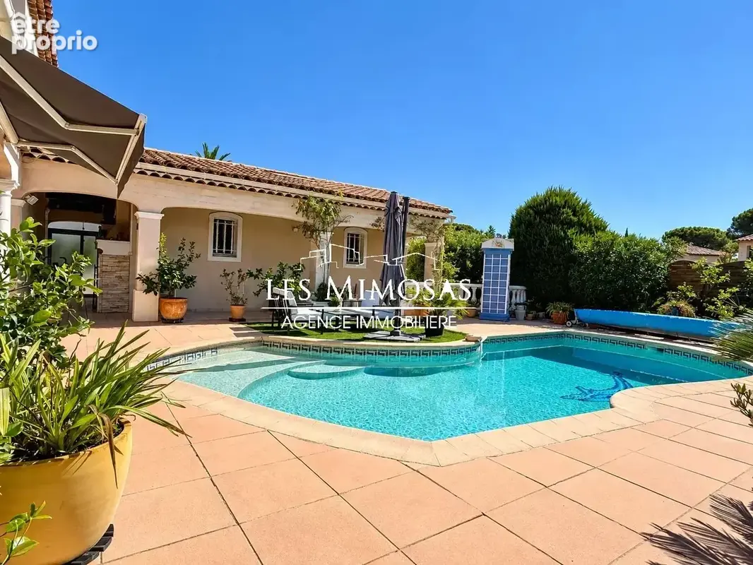 Fréjus – villa avec studio indépendant - garage - photo 3