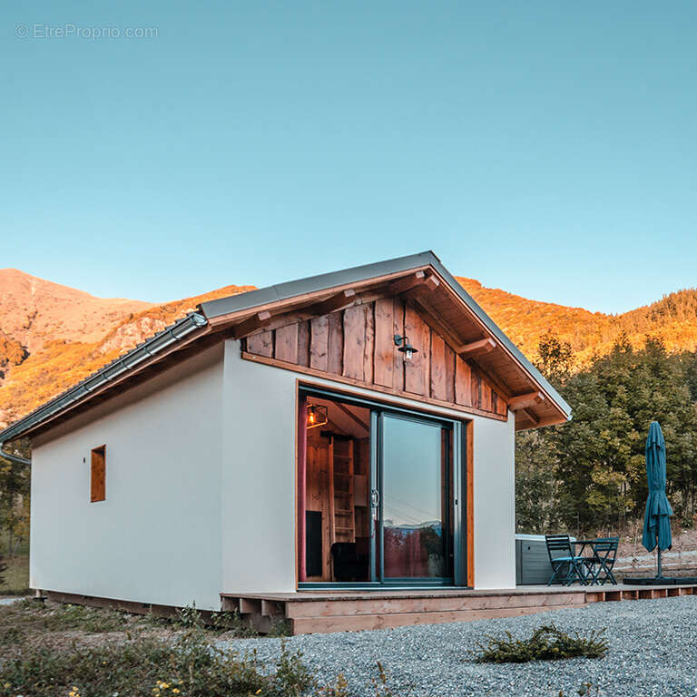 Autre à ASPRES-LES-CORPS