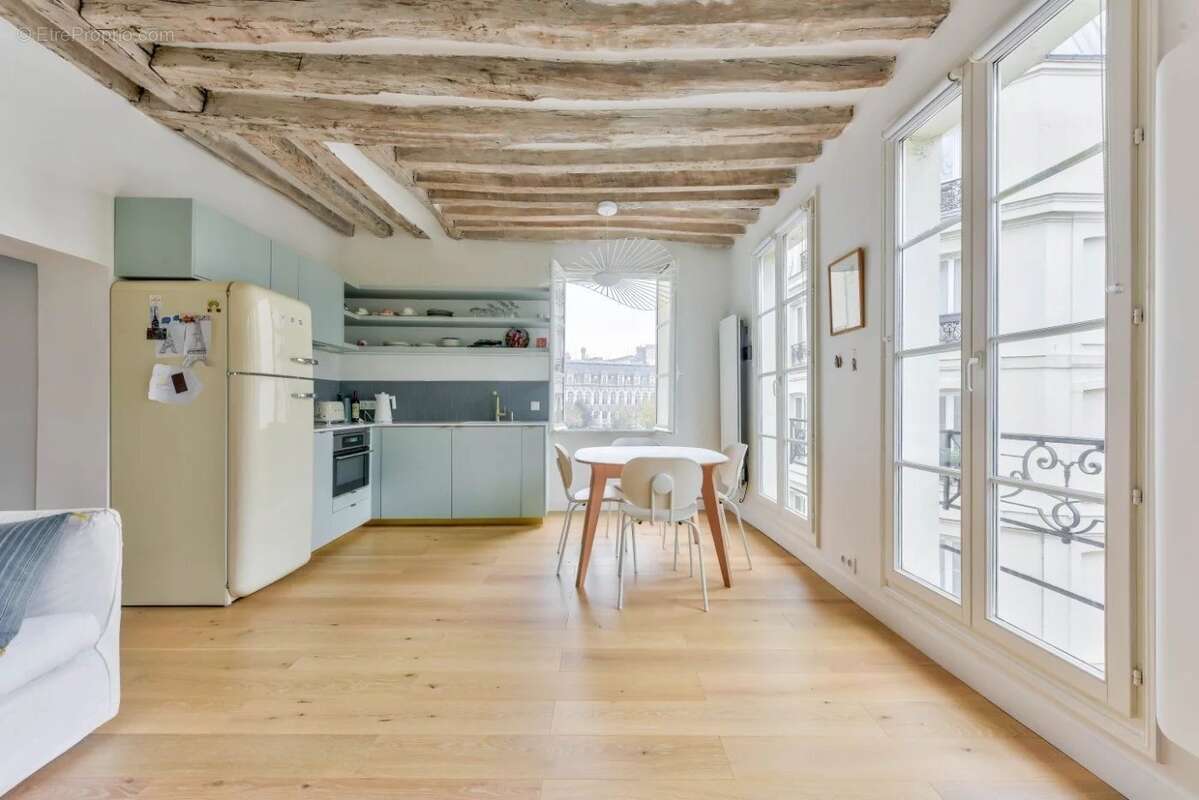 Appartement à PARIS-4E