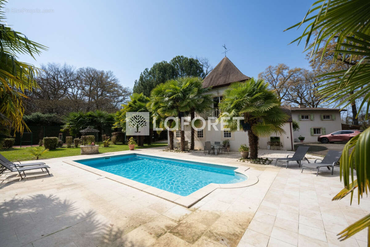 Maison à PONTAULT-COMBAULT