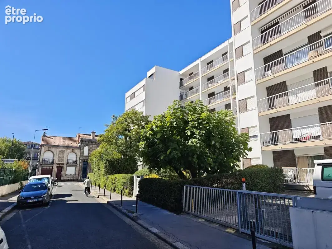 Appartement 2 pièces 46m2 - St Genès Bordeaux - photo 7