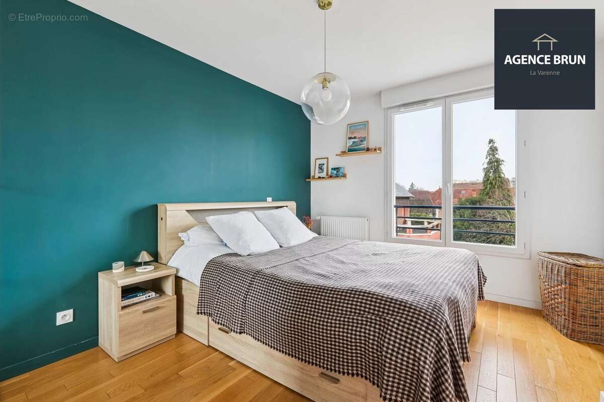 Appartement à SAINT-MAUR-DES-FOSSES