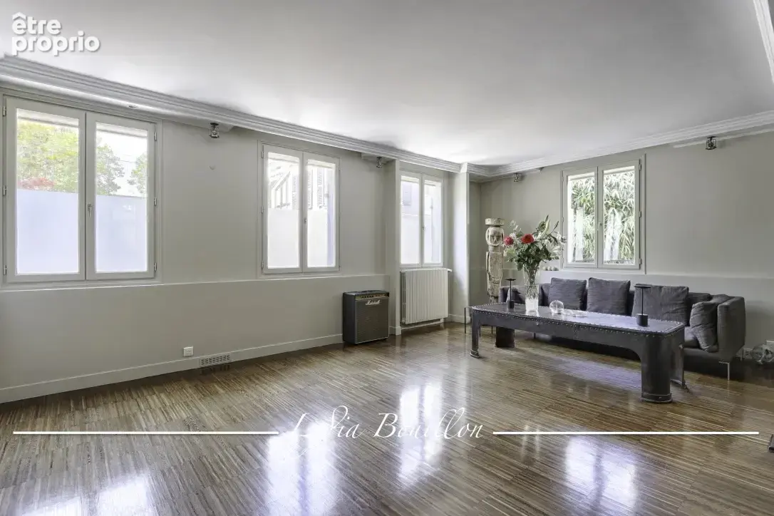 MONTROUGE centre-ville, Maison 147 m2, 5 pièces avec terrasse et très grand jardin - photo 9