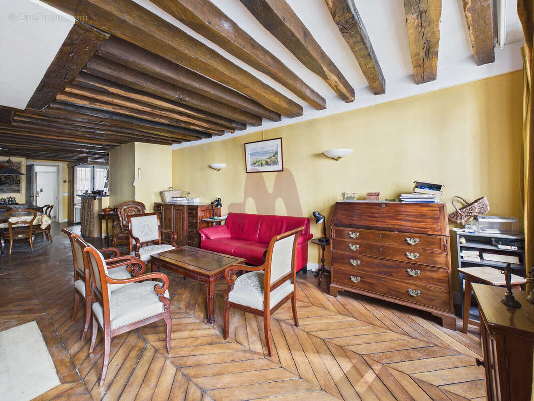 Appartement à PARIS-1E