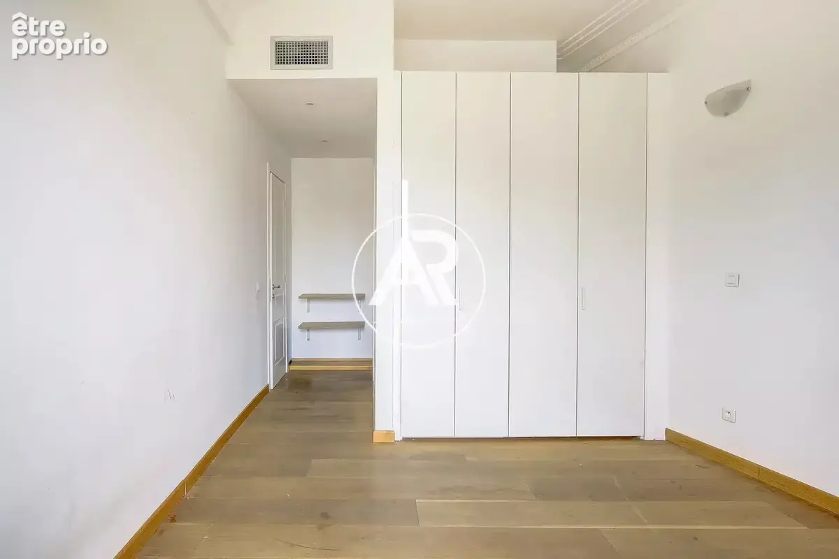 Nice carre d'or // 3 pieces // 97m² - photo 35