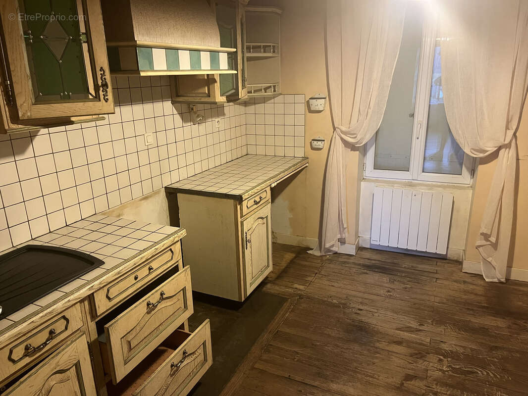 Maison à YDES