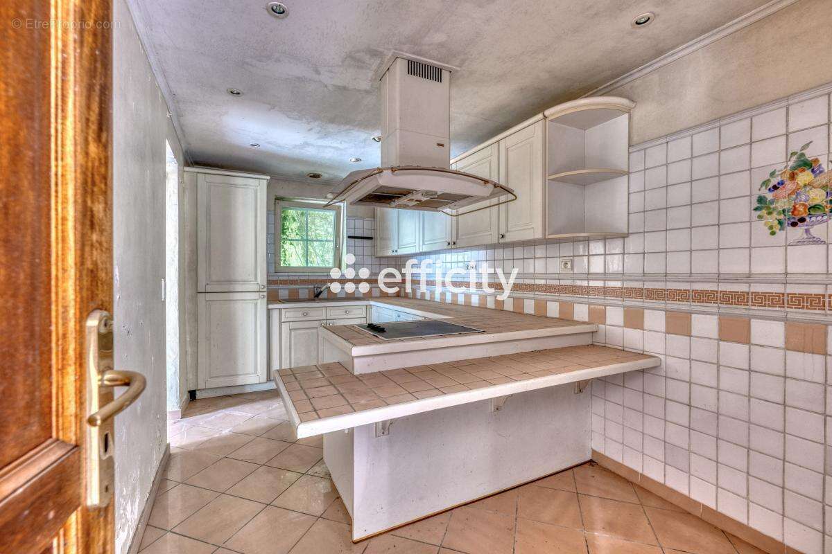 Maison à COULOMMIERS