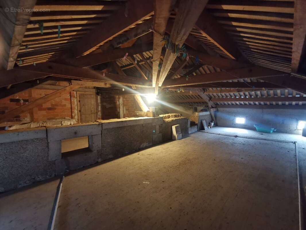 Ancienne auberge  fort potentiel - photo 18