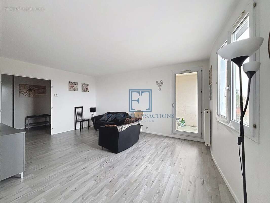 Appartement à ELANCOURT
